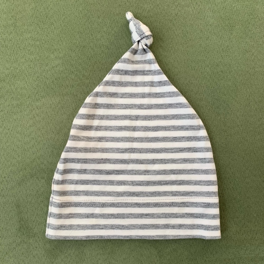 Hanna Andersson XS newborn cap
